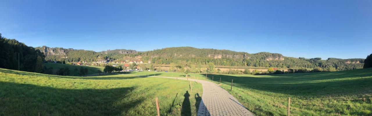 Moderne Pension Vonbartsch Mit Ladestation In Der Saechsischen Schweiz シュトルッペン エクステリア 写真